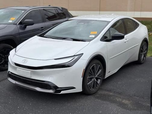 2024 Toyota Prius XLE