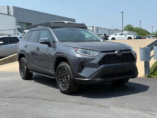 2020 Toyota RAV4 Hybrid XLE