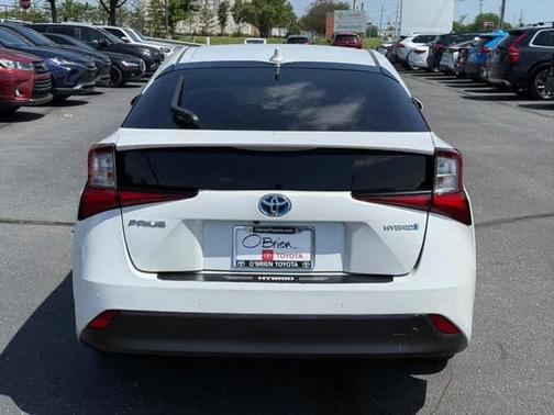 2022 Toyota Prius LE