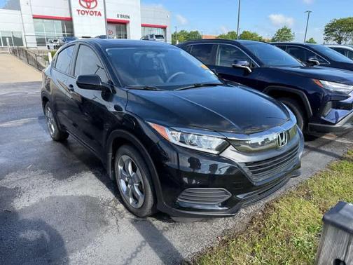 Crystal Black Pearl 2019 Honda HR-V LX