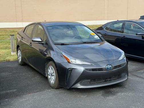 2021 Toyota Prius LE