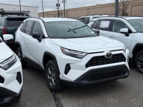2025 Toyota RAV4 Hybrid LE