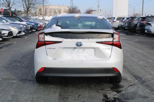 2021 Toyota Prius LE