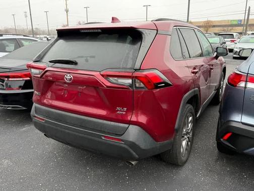 2019 Toyota RAV4 XLE Premium