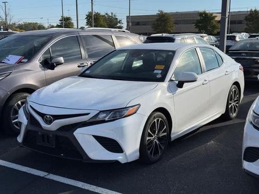 2019 Toyota Camry SE