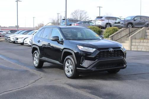2024 Toyota RAV4 XLE