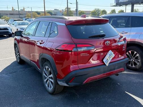 2024 Toyota Corolla Cross XLE