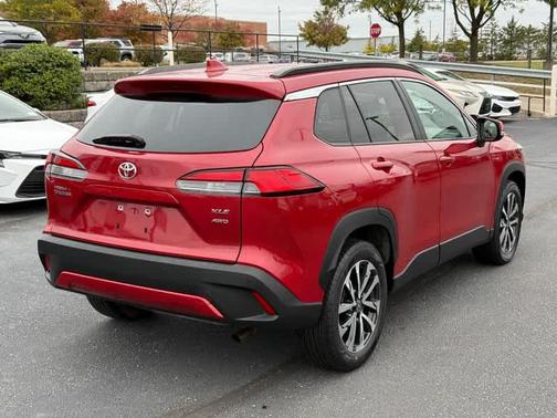 2024 Toyota Corolla Cross XLE