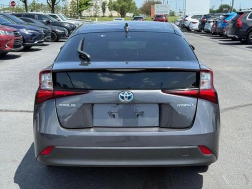 2021 Toyota Prius LE