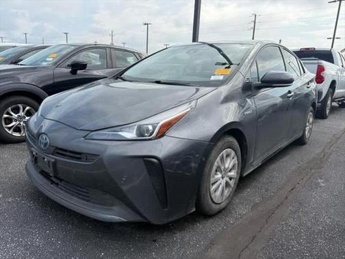 2021 Toyota Prius LE
