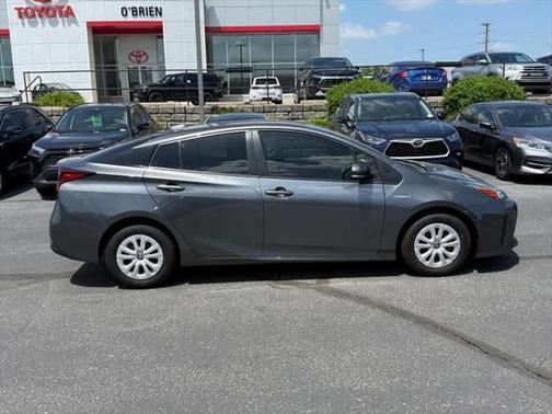 2021 Toyota Prius LE