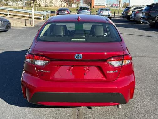 2022 Toyota Corolla Hybrid LE