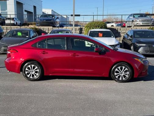 2022 Toyota Corolla Hybrid LE