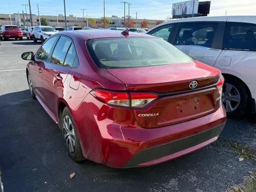 2022 Toyota Corolla Hybrid LE
