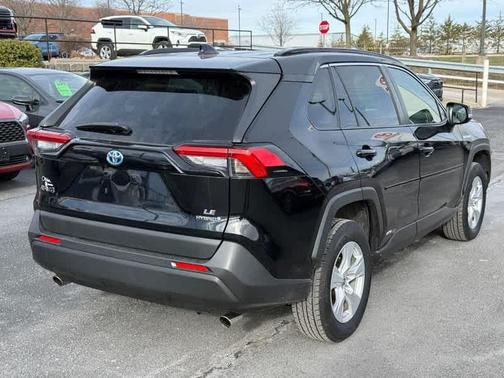 2021 Toyota RAV4 Hybrid LE