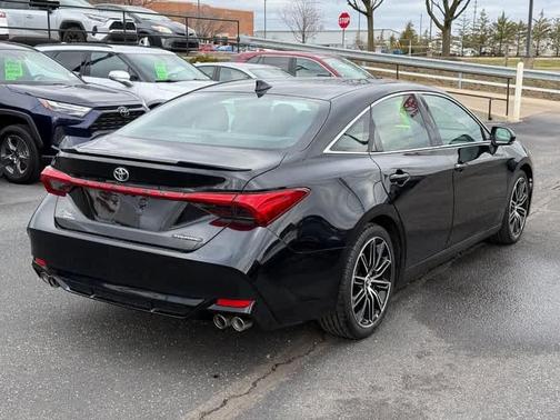 2019 Toyota Avalon Touring