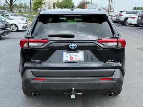 2022 Toyota RAV4 Hybrid XLE