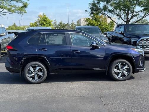 2025 Toyota RAV4 Hybrid SE