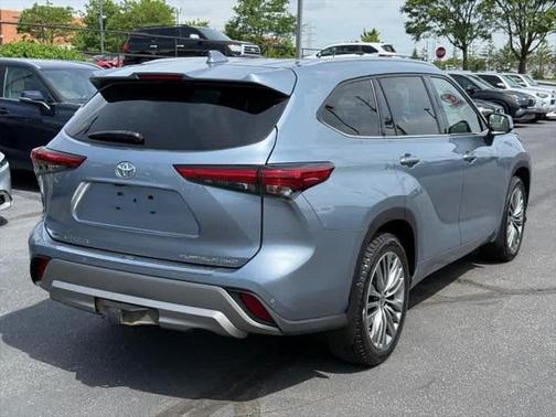 2021 Toyota Highlander Platinum