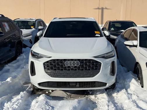 2025 Audi Q5 Premium Plus