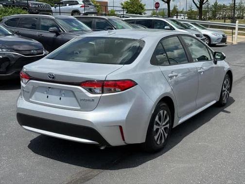 2022 Toyota Corolla Hybrid LE
