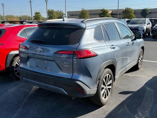 2024 Toyota Corolla Cross XLE
