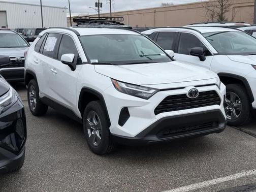 2025 Toyota RAV4 Hybrid LE