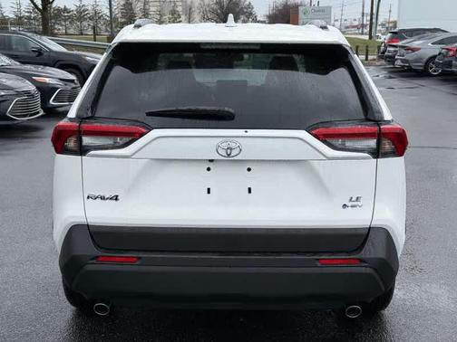 2025 Toyota RAV4 Hybrid LE