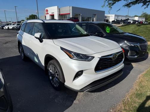 Wind Chill Pearl 2026 Toyota Highlander Platinum