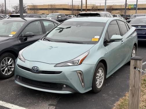 2019 Toyota Prius XLE