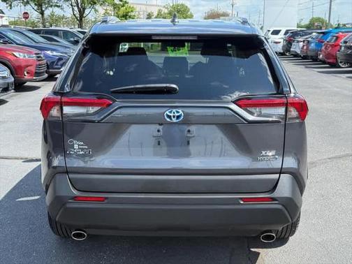 2024 Toyota RAV4 Hybrid XLE