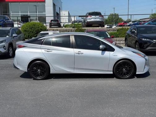 2017 Toyota Prius Four Touring