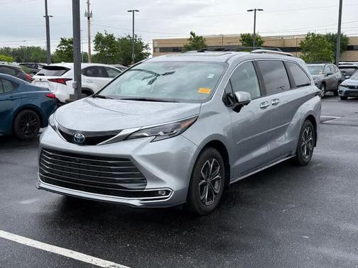 Celestial Silver Metallic 2025 Toyota Sienna Platinum