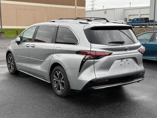 Celestial Silver Metallic 2025 Toyota Sienna Platinum