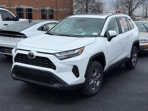 2025 Toyota RAV4 Hybrid XLE