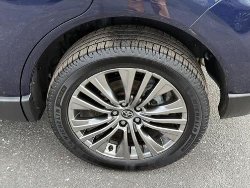 2023 Toyota Venza Limited