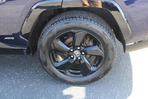 2020 Toyota RAV4 Hybrid XSE