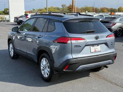 2022 Toyota Corolla Cross LE