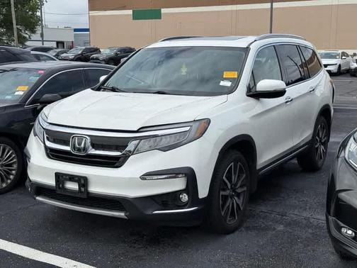 2019 Honda Pilot Touring 8-Passenger