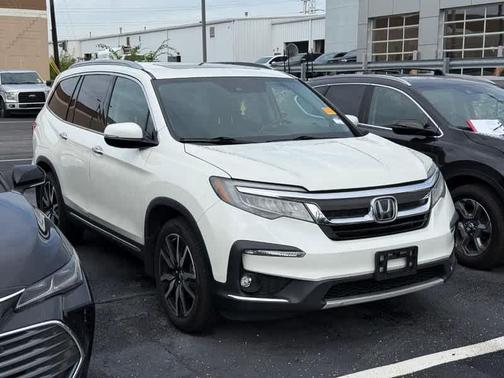 2019 Honda Pilot Touring 8-Passenger