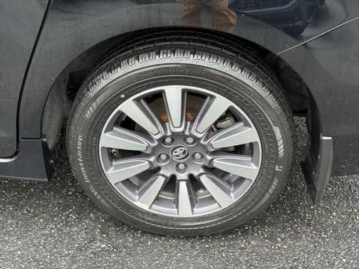 2020 Toyota Sienna XLE