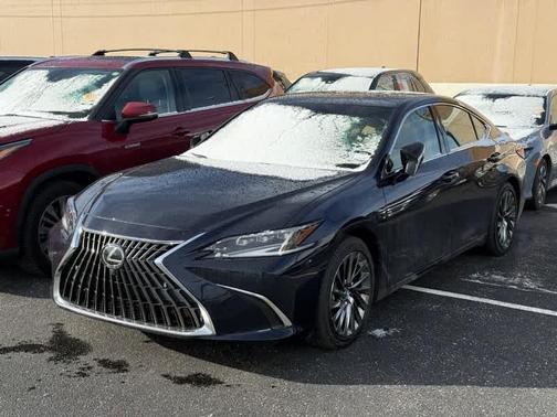2025 Lexus ES 350 Ultra Luxury