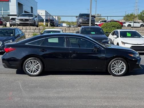 2020 Toyota Avalon Hybrid Limited