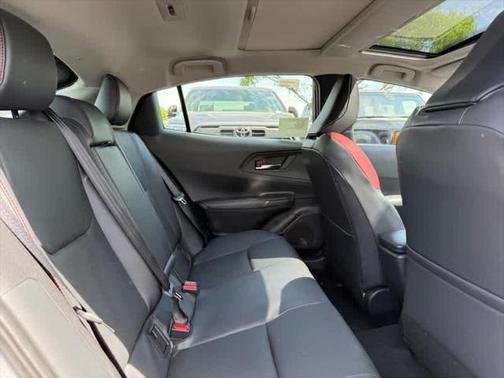 2025 Toyota Prius L