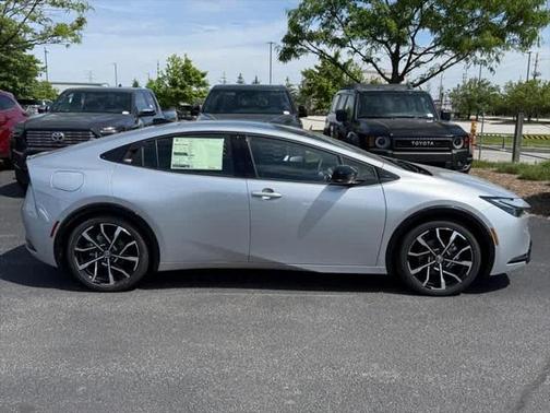 2025 Toyota Prius L