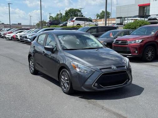 2020 Toyota Yaris Sedan LE