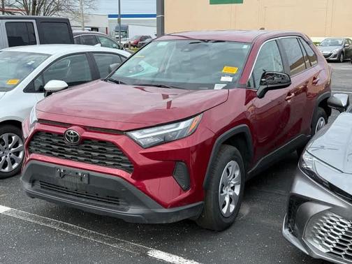2024 Toyota RAV4 LE