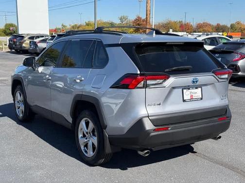 2021 Toyota RAV4 Hybrid XLE Premium