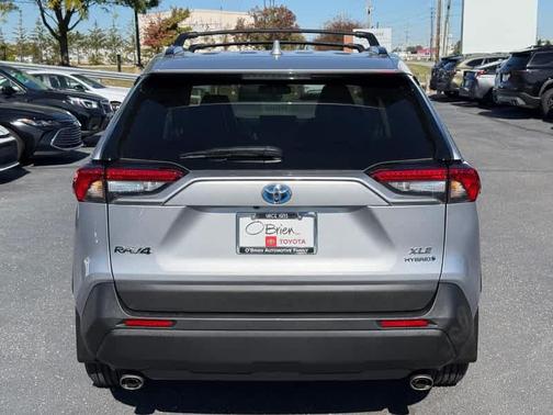 2021 Toyota RAV4 Hybrid XLE Premium