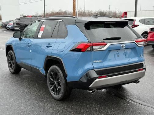 2025 Toyota RAV4 Hybrid SE